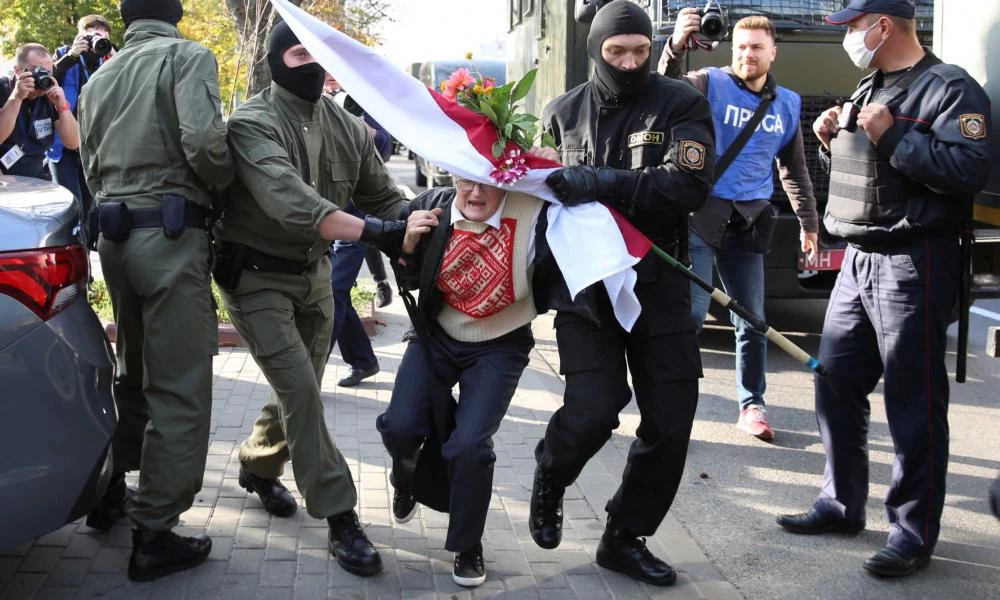 Λευκορωσία: Συγκρούσεις αντικαθεστωτικών διαδηλωτών – αστυνομίας στο Μινσκ - Εικόνες